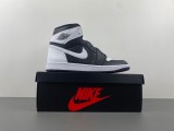 A*ir J*ordan 1 High OG “Reverse Panda” DZ5485-010