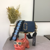 M*ARC J*ACOBS Top Bag 19*12*6CM