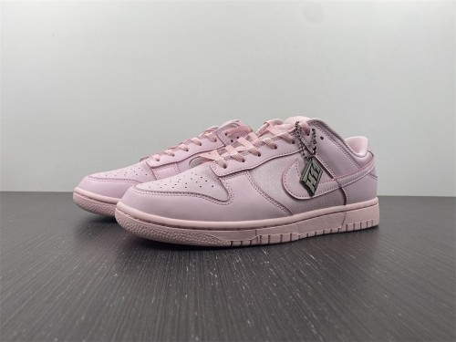 N*ike SB Dunk Low Pink 921803-601