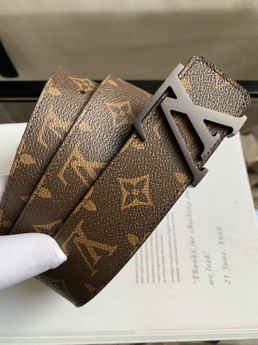 L*ouis V*uitton Belts Top Quality 40MM