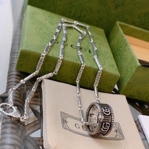 Necklace012