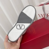 Men Women 𝑉*𝐴𝐿𝐸𝑁𝑇𝐼𝑁𝑂 Top Sneakers