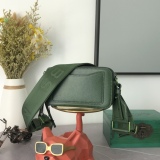 M*ARC J*ACOBS Top Bag 19*12*6CM
