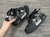 Men Women L*ouis V*uitton Top Sneakers Message US pics for More products on whatsapp