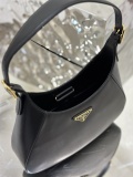 P*rada Bag Top Quality 27*20*7CM