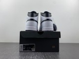 A*ir J*ordan 1 Mid DQ8426-132