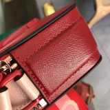 M*ARC J*ACOBS Top Bag 19*12*6CM