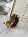 L*ouis V*uitton Bag Top Quality 18.5*13*8CM