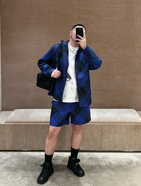 B*urberry Top Quality Clothes