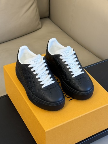 Women L*ouis V*uitton Top Sneakers