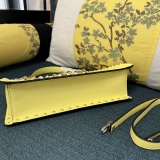 V*alentino Bag Top Quality 21*12*6CM