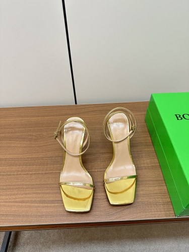 Women B*ottega Top Sandals