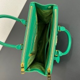 P*rada Bag Top Quality 32*24*14CM