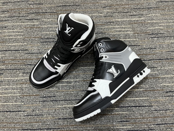 Men L*ouis V*uitton Top Sneakers