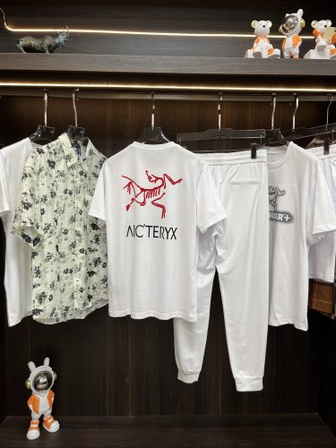 A*rc‘Teryx Top Quality Suit