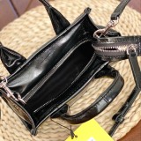 M*ARC J*ACOBS Top Bag 18*10*15CM