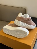 Women L*ouis V*uitton Top Sneakers