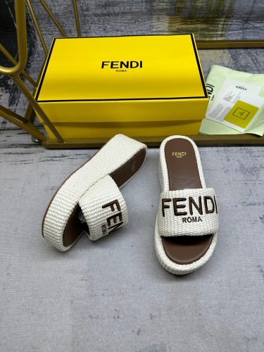 Women F*endi Top Sandals