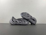 Y*eezy Foam Runner Granite IE4931