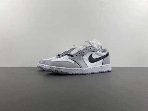 Air Jordan 1 Low OG “Black Toe” CZ0790-110