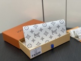 L*ouis V*uitton Top Wallets 10*19*2CM