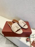 Women L*oro P*iana Top Sandals