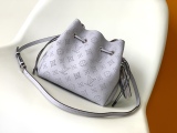 L*ouis V*uitton Top Bag 19*22*14CM
