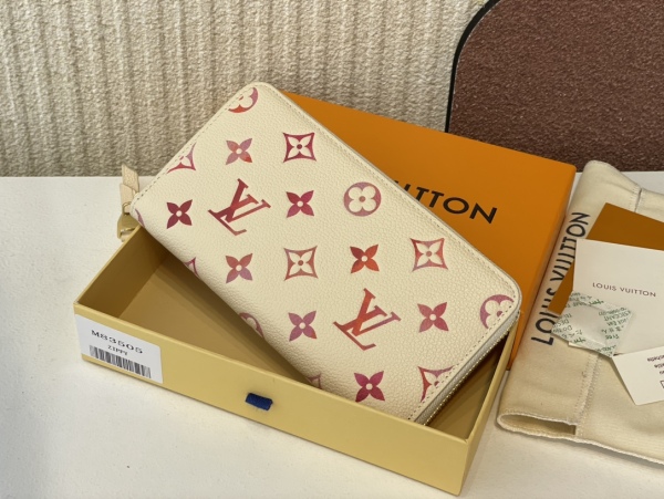 L*ouis V*uitton Top Wallets 19.5*10.5*2.5CM