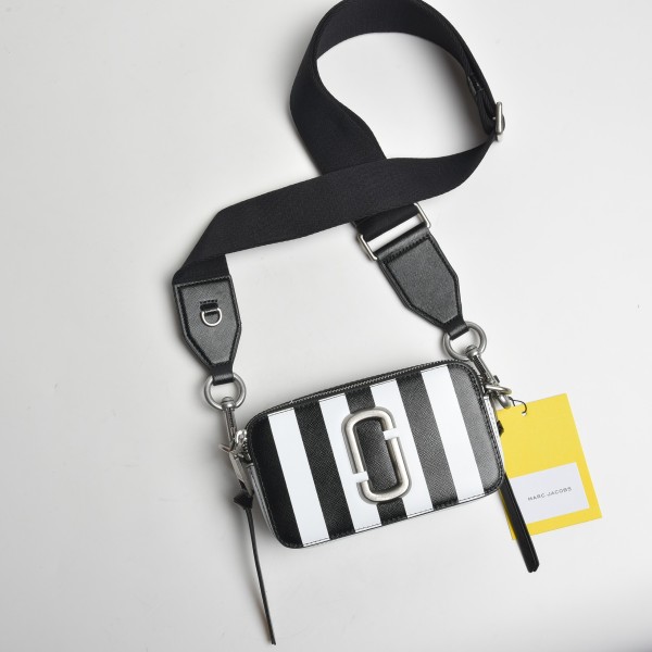 M*ARC J*ACOBS Top Bag 18*11*6CM
