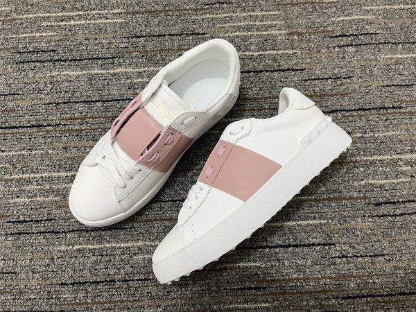 Men Women 𝑉*𝐴𝐿𝐸𝑁𝑇𝐼𝑁𝑂 Top Sneakers