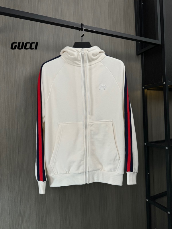 G*ucci Top Quality Suit