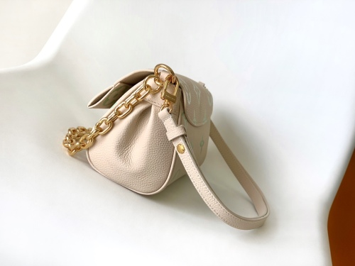 L*ouis V*uitton Top Bag 24*14*9CM