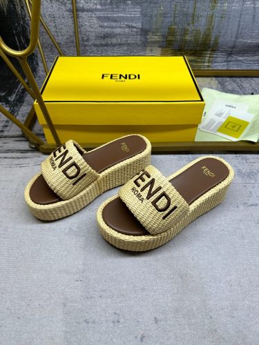 Women F*endi Top Sandals