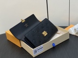L*ouis V*uitton Top Wallets 19*11*3CM