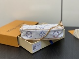 L*ouis V*uitton Top Bag 4.5*9.5*4CM