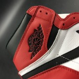 Air Jordan 1 Chicago 555088-101