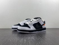 TIGHTBOOTH x N*ike SB Dunk Low FD2629-100