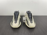 Y*eezy Boost 700 V3 Fade ID1674