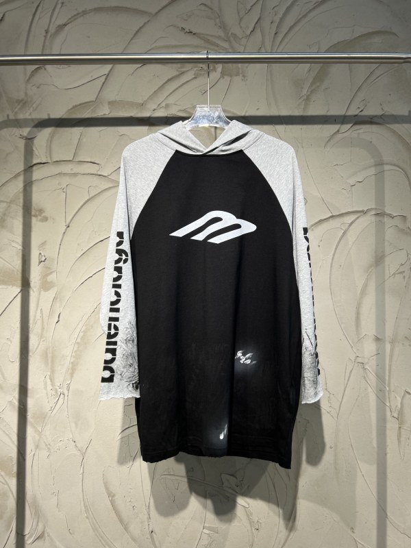 B*ALENCIAGA Top Quality Clothes