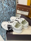 Men Women 𝑉*𝐴𝐿𝐸𝑁𝑇𝐼𝑁𝑂 Top Sneakers