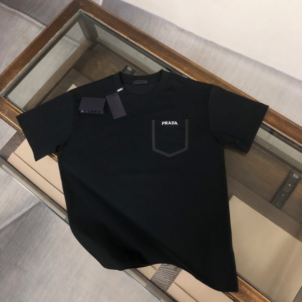P*rada Top Quality Clothes