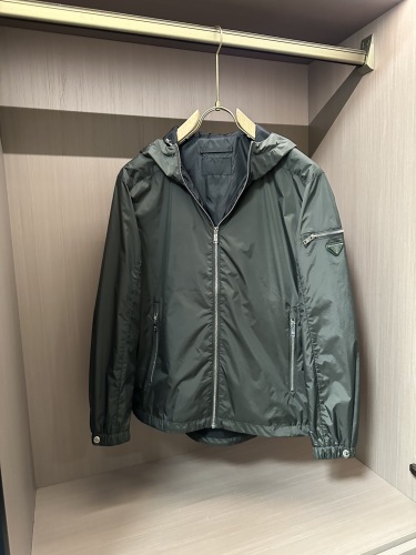 P*rada Top Quality Clothes