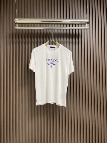 P*rada Top Quality Clothes