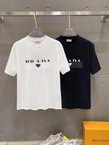 P*rada Top Quality Clothes
