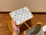 L*ouis V*uitton Top Bag 33*23cm