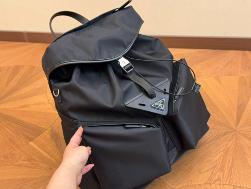 P*rada top backpack 34*44cm