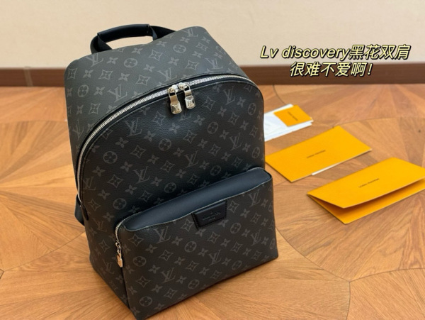 L*ouis V*uitton backpack