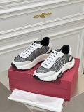 Men 𝑉*𝐴𝐿𝐸𝑁𝑇𝐼𝑁𝑂 Top Sneakers