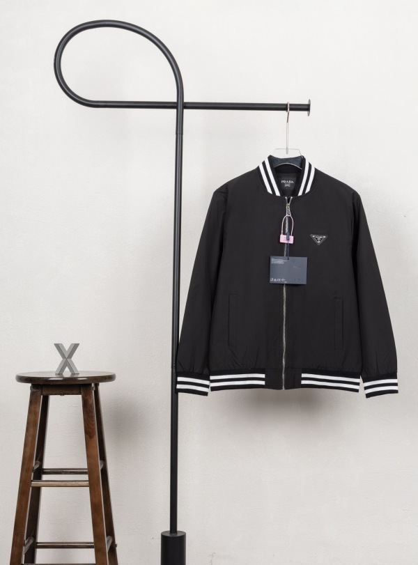 P*rada Top Quality Clothes