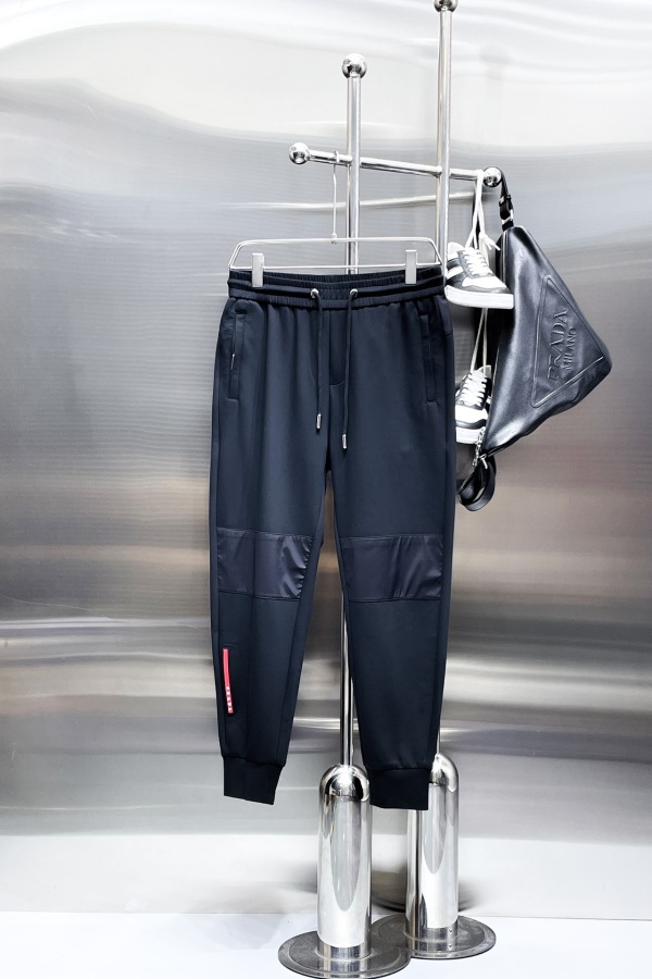 P*rada Top Quality Clothes